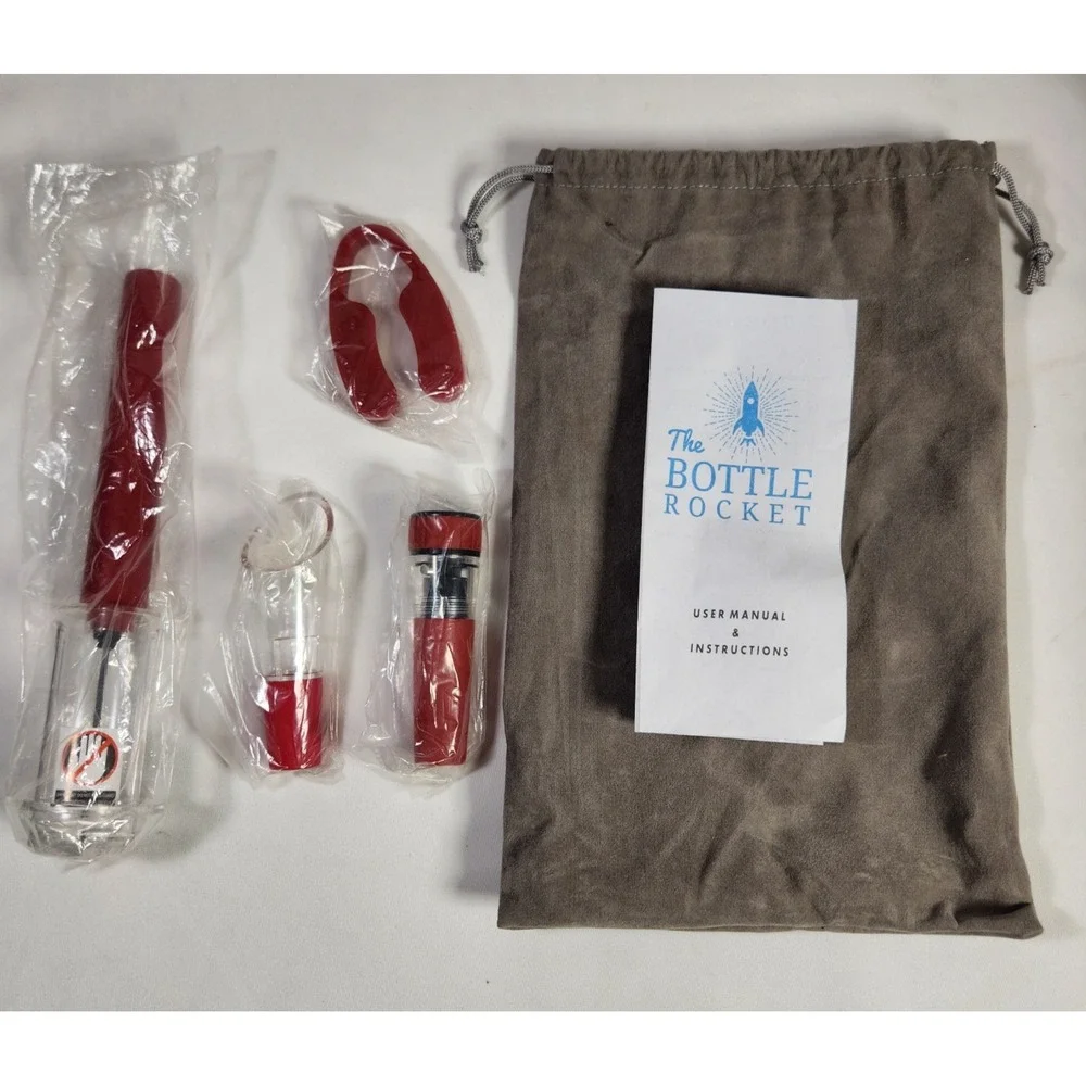 The BOTTLE ROCKET‎ Wine Opener 5 pc Set Red - Pump Cutter Pourer Seal w/Bag